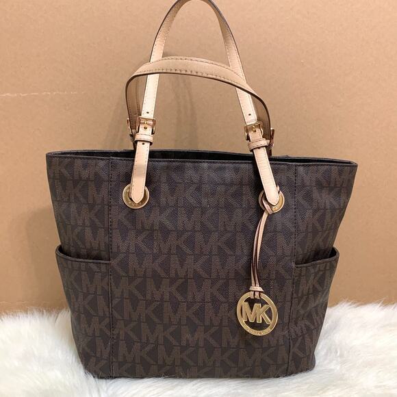 MICHAEL KORS Large Brown Pebbled Logo JET SET TRAVEL Pocket Tote - Picture 2 of 16